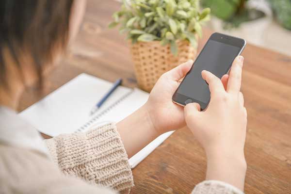 無料の電話相談に対応